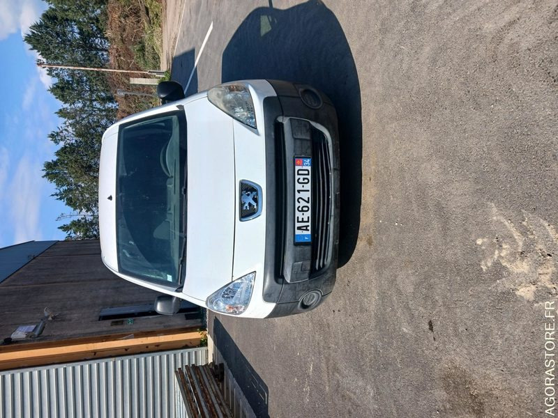 Peugeot Partner - Furgoncino: foto 1 Peugeot Partner - Furgoncino: foto 1