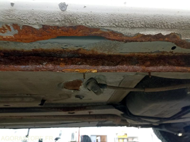 Peugeot Partner (pour pièces) - Furgoncino: foto 5 Peugeot Partner (pour pièces) - Furgoncino: foto 5