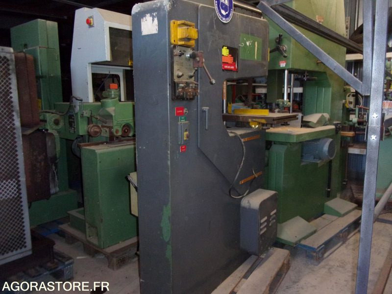 RARE SCIE a ruban verticale a métaux ULTRA - Sega a nastro per ferro: foto 3 RARE SCIE a ruban verticale a métaux ULTRA - Sega a nastro per ferro: foto 3