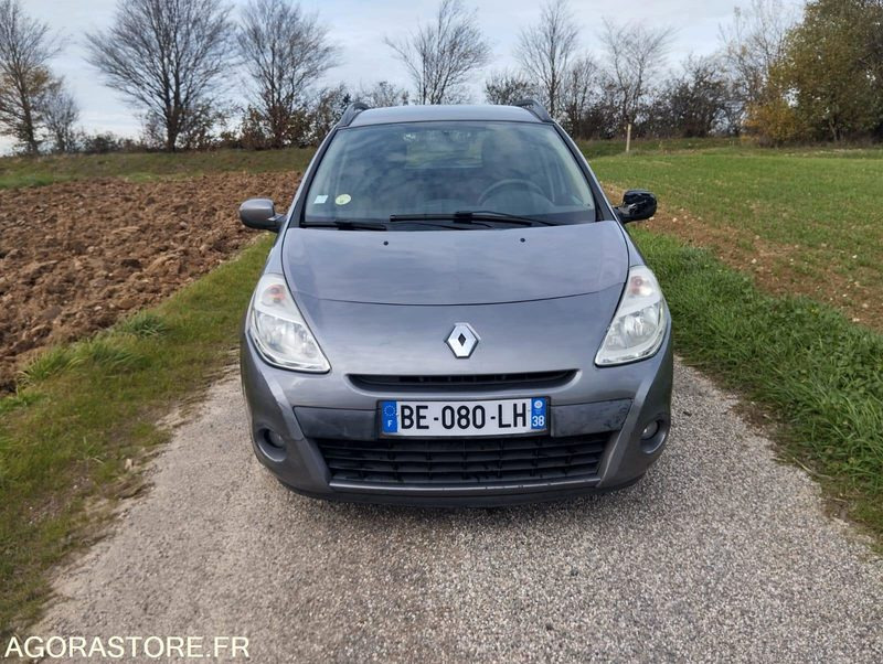 RENAULT CLIO 1.5 DCI - 136000 KILOMETRES - DIESEL - ANNÉE 2010 - Station wagon: foto 3 RENAULT CLIO 1.5 DCI - 136000 KILOMETRES - DIESEL - ANNÉE 2010 - Station wagon: foto 3