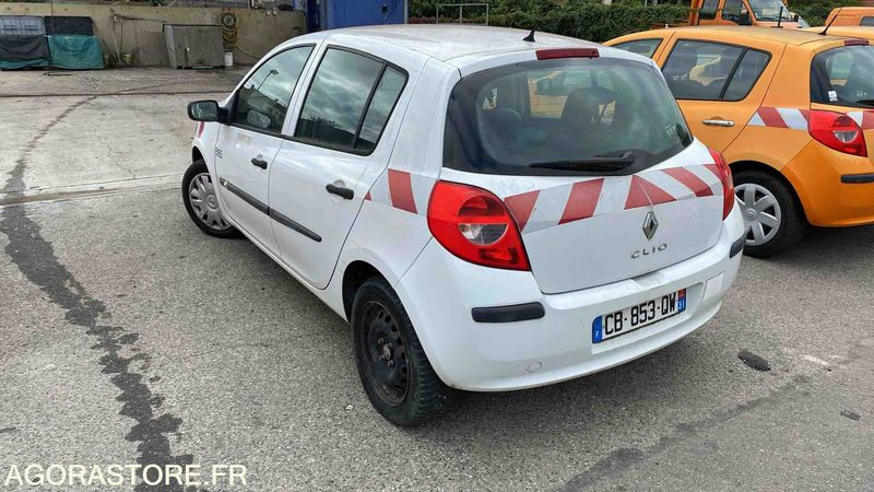 RENAULT CLIO - 2007 - 137569 KM - Autovettura: foto 4 RENAULT CLIO - 2007 - 137569 KM - Autovettura: foto 4