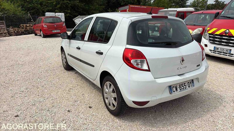 RENAULT CLIO 3 - 197 915 Kms - 2013-CW-655-QY - Autovettura: foto 4 RENAULT CLIO 3 - 197 915 Kms - 2013-CW-655-QY - Autovettura: foto 4