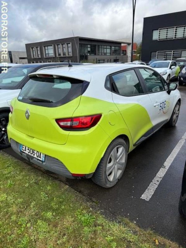 RENAULT CLIO - Autovettura: foto 1 RENAULT CLIO - Autovettura: foto 1