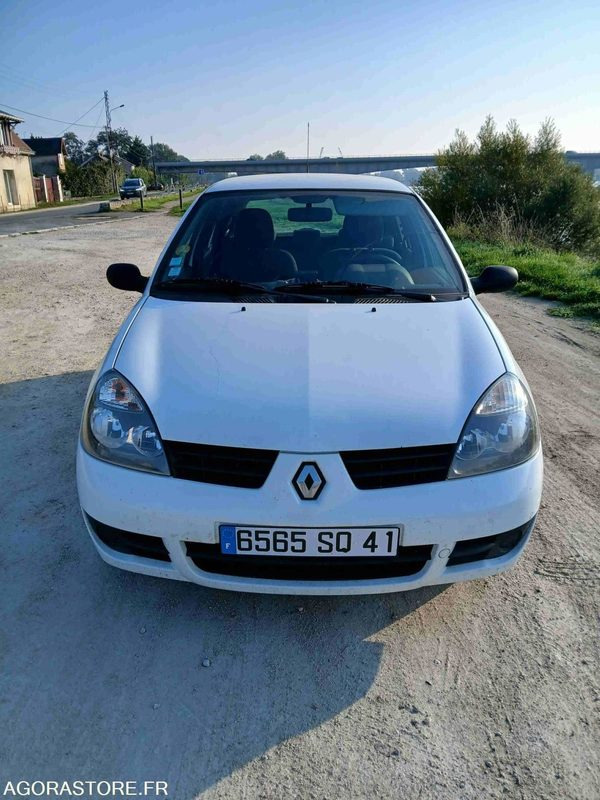 RENAULT CLIO II 1.5 DCI DE 2008 - Autovettura: foto 2 RENAULT CLIO II 1.5 DCI DE 2008 - Autovettura: foto 2