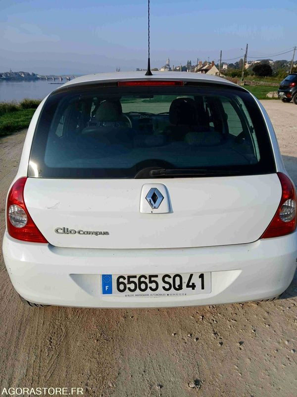 RENAULT CLIO II 1.5 DCI DE 2008 - Autovettura: foto 5 RENAULT CLIO II 1.5 DCI DE 2008 - Autovettura: foto 5