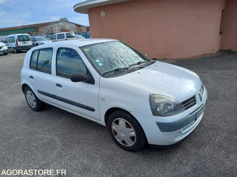 RENAULT CLIO PHASE 2-1.2 I 60CV-2005-ESSENCE-122 018 KMS-5 PORTES-ROULANTE-CT OK - Autovettura: foto 2 RENAULT CLIO PHASE 2-1.2 I 60CV-2005-ESSENCE-122 018 KMS-5 PORTES-ROULANTE-CT OK - Autovettura: foto 2