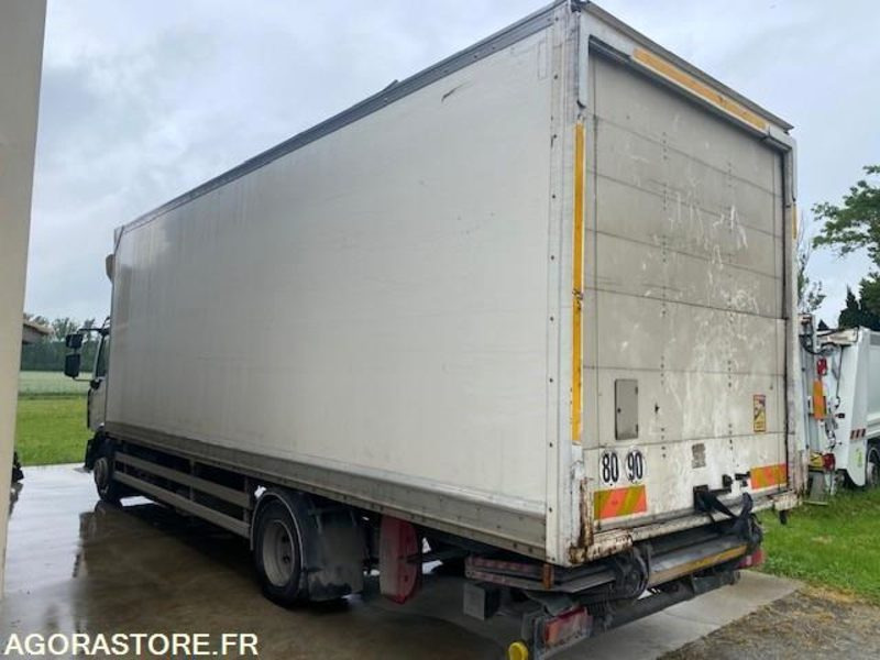 RENAULT FOURGON HAYON D12 - Autocarro furgonato: foto 5 RENAULT FOURGON HAYON D12 - Autocarro furgonato: foto 5