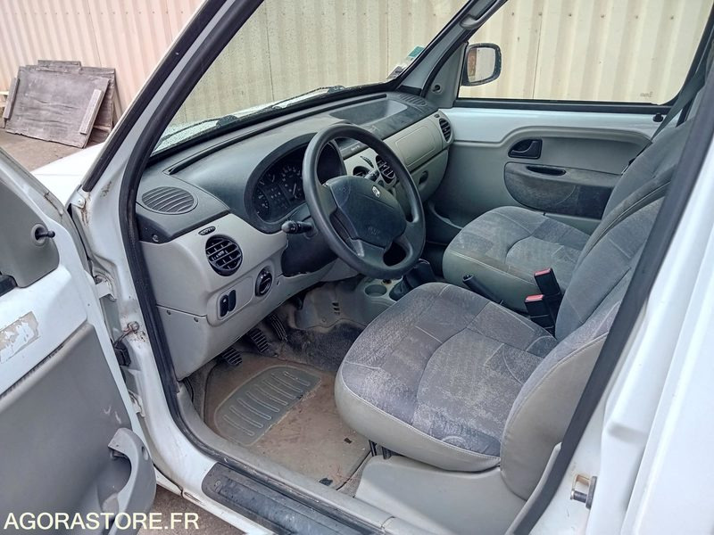 RENAULT KANGOO 1 phase 2 VP 1.5 DCI 65 - Autovettura: foto 5 RENAULT KANGOO 1 phase 2 VP 1.5 DCI 65 - Autovettura: foto 5