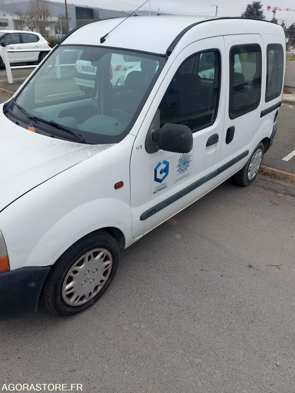 RENAULT KANGOO - 2000 - 119 023KM - NON ROULANT - Furgoncino: foto 1 RENAULT KANGOO - 2000 - 119 023KM - NON ROULANT - Furgoncino: foto 1