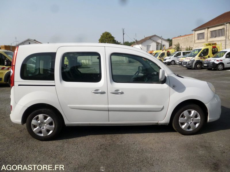 RENAULT KANGOO ESS 5 PLACES - Autovettura: foto 4 RENAULT KANGOO ESS 5 PLACES - Autovettura: foto 4