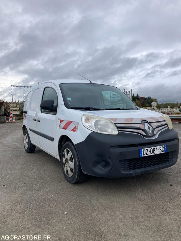 RENAULT KANGOO diesel - Année 2016 - 322 400 km - Furgoncino: foto 4 RENAULT KANGOO diesel - Année 2016 - 322 400 km - Furgoncino: foto 4