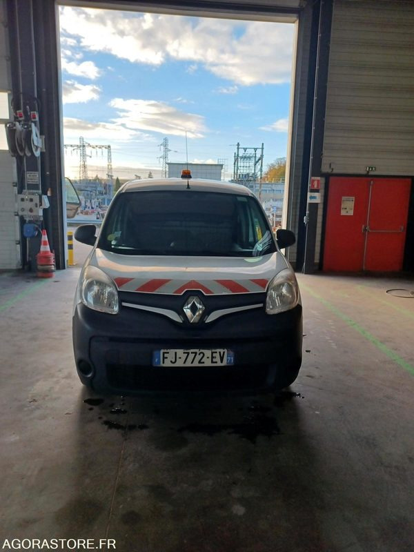 RENAULT KANGOO diesel - Année 2019 - 297.500 km - Furgoncino: foto 2 RENAULT KANGOO diesel - Année 2019 - 297.500 km - Furgoncino: foto 2