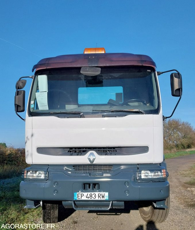 RENAULT KERAX 370-26 / 2004 / 715710 Km avec peinture neuve - Autocarro telaio: foto 5 RENAULT KERAX 370-26 / 2004 / 715710 Km avec peinture neuve - Autocarro telaio: foto 5