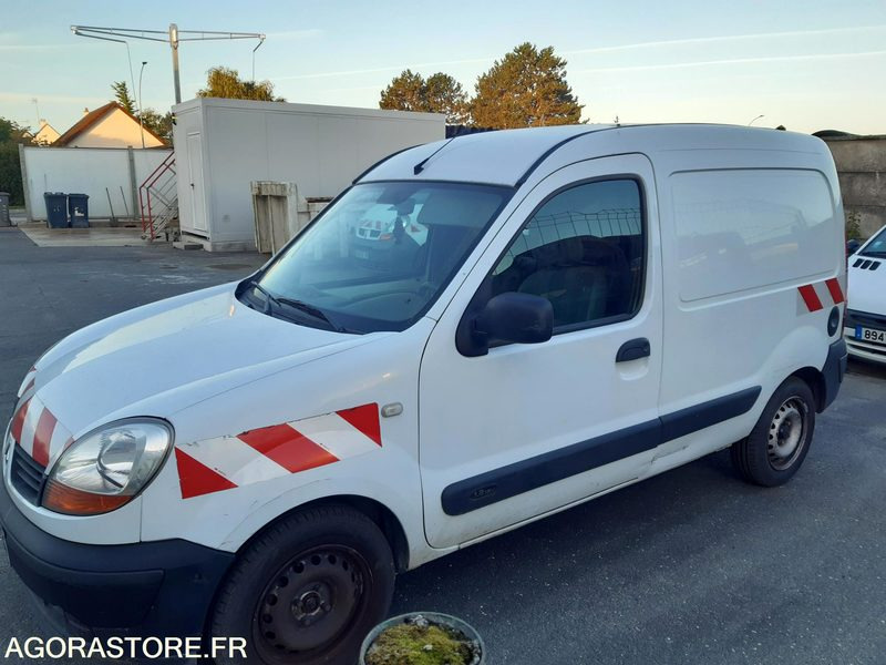 RENAULT Kangoo 1.2 Essence - Furgoncino: foto 2 RENAULT Kangoo 1.2 Essence - Furgoncino: foto 2