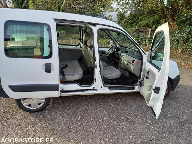 RENAULT Kangoo 3786-SH-33 GPL DANS L'ÉTAT - Furgoncino: foto 3 RENAULT Kangoo 3786-SH-33 GPL DANS L'ÉTAT - Furgoncino: foto 3