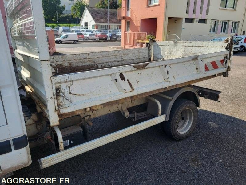 RENAULT MASCOTT BENNNE BASCULANTE (sans contrôle technique) - Furgone ribaltabile: foto 3 RENAULT MASCOTT BENNNE BASCULANTE (sans contrôle technique) - Furgone ribaltabile: foto 3