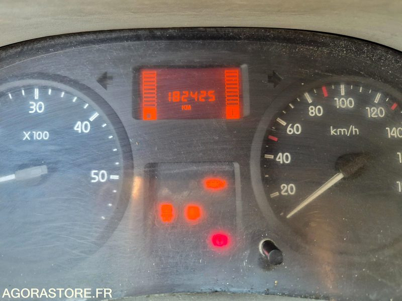 RENAULT MASTER 2.5 DCI 120 CV - 2008 - 182 425km - Furgone chiuso: foto 2 RENAULT MASTER 2.5 DCI 120 CV - 2008 - 182 425km - Furgone chiuso: foto 2
