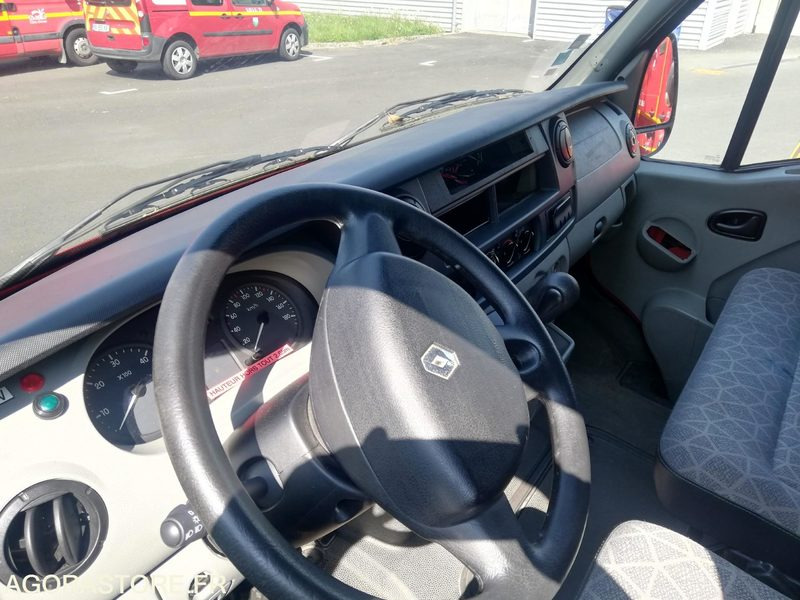 RENAULT MASTER type VSAV - Furgoncino: foto 5 RENAULT MASTER type VSAV - Furgoncino: foto 5