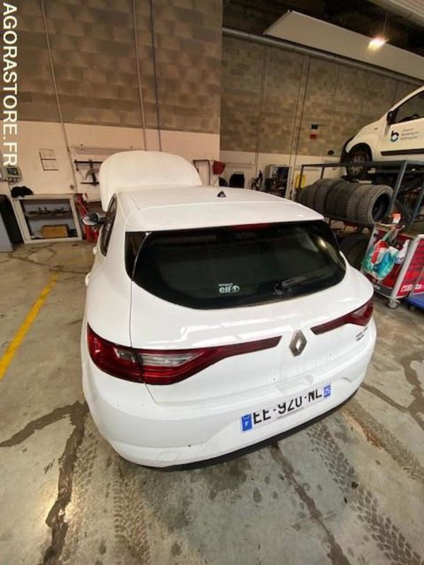 RENAULT MEGANE TCE 100 1472 - Autovettura: foto 2 RENAULT MEGANE TCE 100 1472 - Autovettura: foto 2