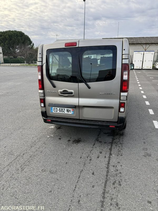 RENAULT TRAFIC - 2016 - 229166km - ED-682-NH - Minibus, Pulmino: foto 4 RENAULT TRAFIC - 2016 - 229166km - ED-682-NH - Minibus, Pulmino: foto 4
