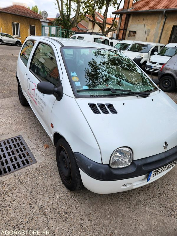 RENAULT TWINGO - Autovettura: foto 2 RENAULT TWINGO - Autovettura: foto 2