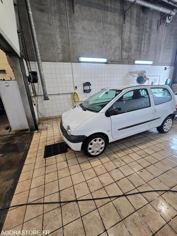 RENAULT TWINGO - Autovettura: foto 2 RENAULT TWINGO - Autovettura: foto 2