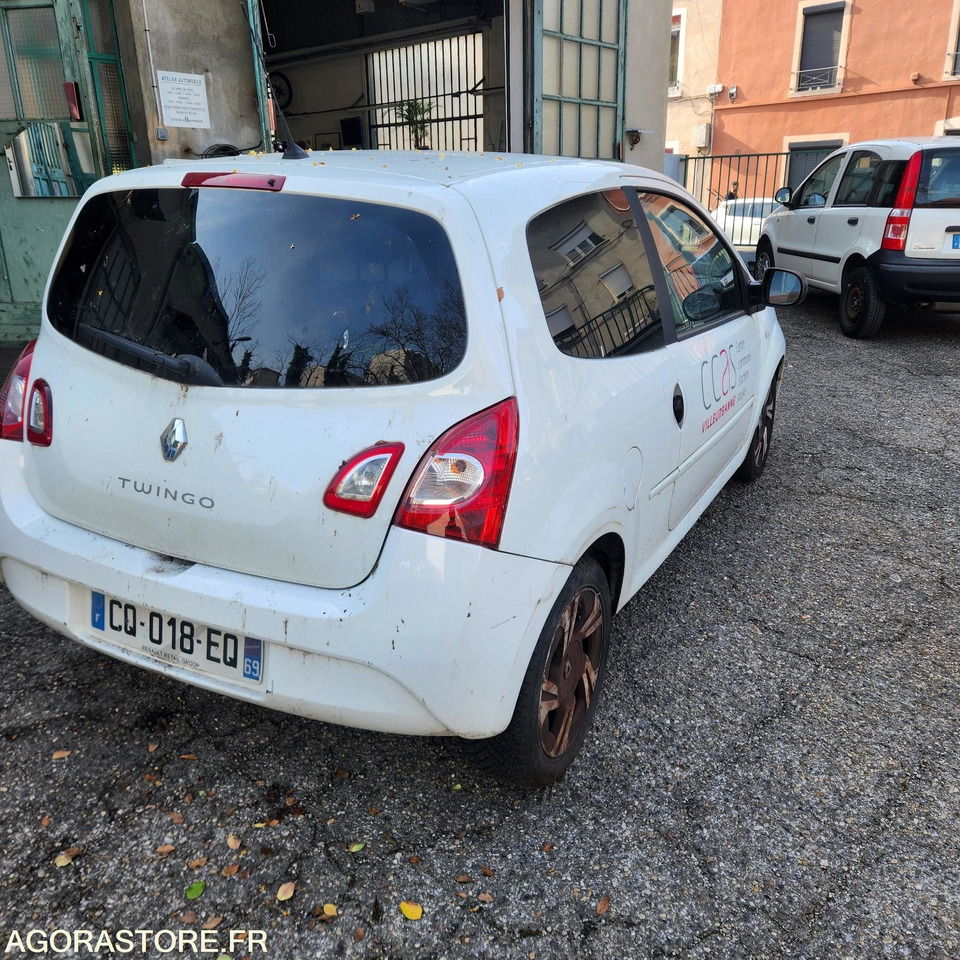 RENAULT TWINGO - Autovettura: foto 4 RENAULT TWINGO - Autovettura: foto 4