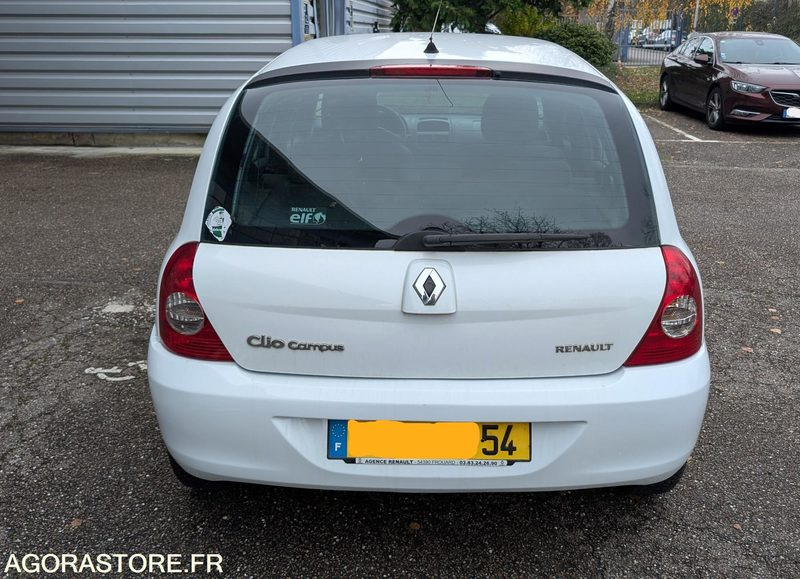 Renault CLIO 2 - Autovettura: foto 2 Renault CLIO 2 - Autovettura: foto 2