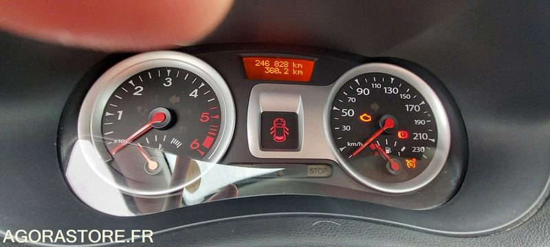 Renault Clio - 2011 - Autovettura: foto 4 Renault Clio - 2011 - Autovettura: foto 4