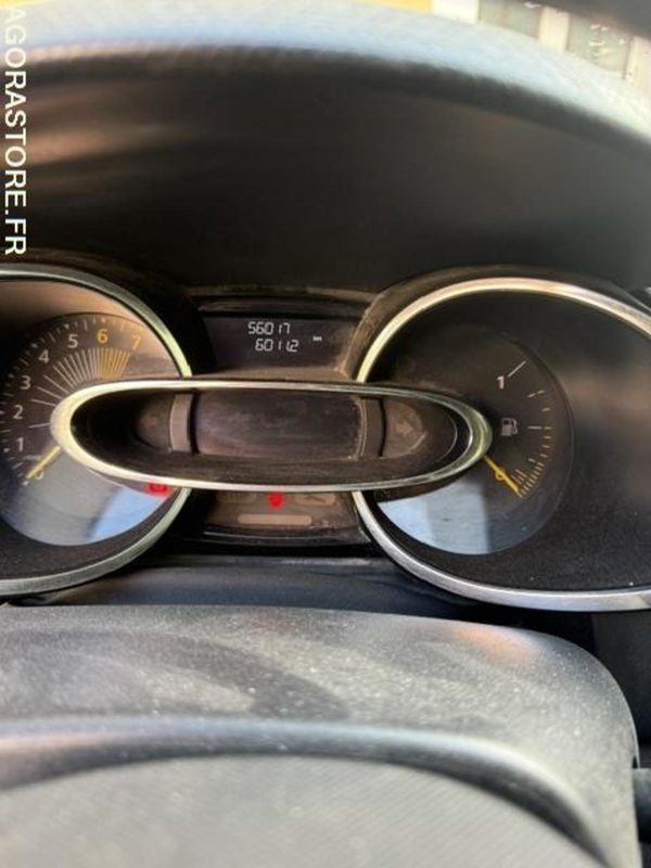 Autovettura Renault Clio 4 56017 kms 2014: foto 10