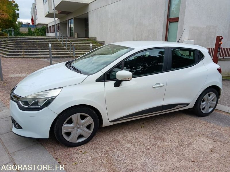 Renault Clio IV 5 Portes 1.5 dCi FAP Energy eco2 S&S 90 cv - Autovettura: foto 2 Renault Clio IV 5 Portes 1.5 dCi FAP Energy eco2 S&S 90 cv - Autovettura: foto 2
