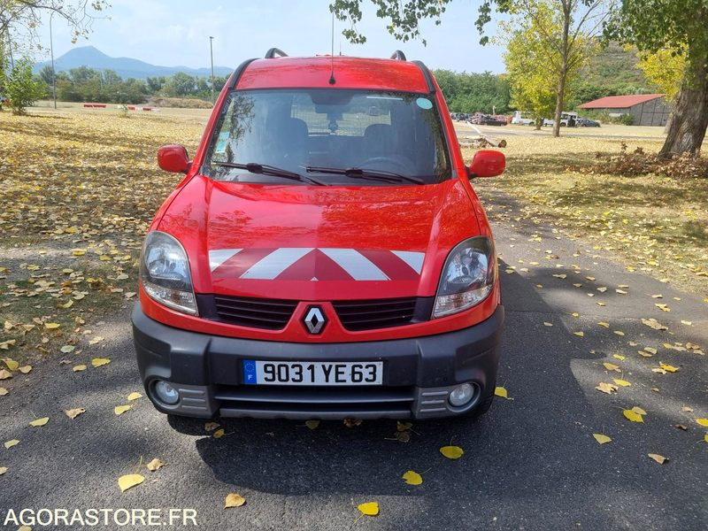 Renault Kangoo 4x4 - 9031 YE 63 - 2006 - Furgoncino: foto 1 Renault Kangoo 4x4 - 9031 YE 63 - 2006 - Furgoncino: foto 1