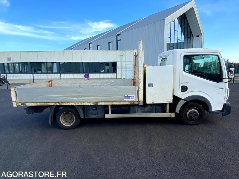 Renault MAXITY DXI 140 Plateau 2015 / 179394 Km - Furgone ribaltabile: foto 5 Renault MAXITY DXI 140 Plateau 2015 / 179394 Km - Furgone ribaltabile: foto 5