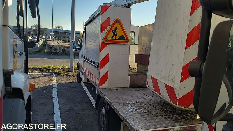 Renault Master - 2010 - 133446kms - AH275HD - Furgone chiuso: foto 4 Renault Master - 2010 - 133446kms - AH275HD - Furgone chiuso: foto 4