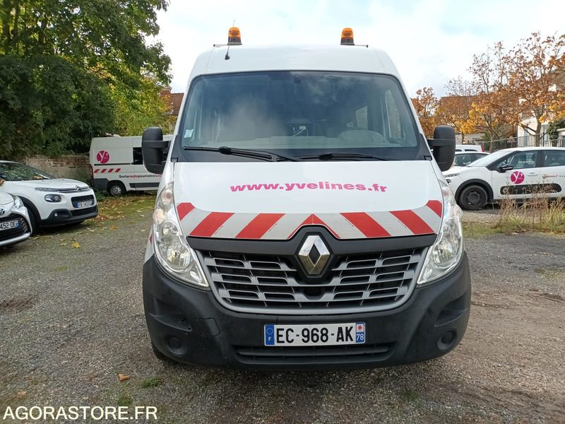 Renault Master 7 places - 179427 kms - 2016 - Furgone chiuso: foto 2 Renault Master 7 places - 179427 kms - 2016 - Furgone chiuso: foto 2