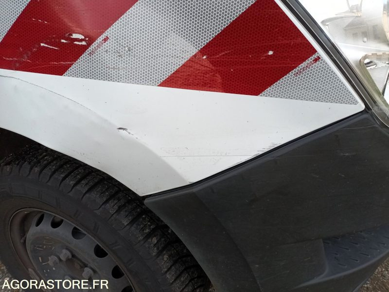 Renault Master 7 places - 179427 kms - 2016 - Furgone chiuso: foto 4 Renault Master 7 places - 179427 kms - 2016 - Furgone chiuso: foto 4