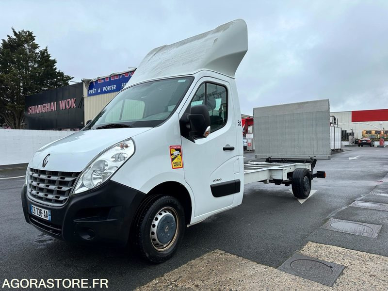 Renault Master III 2.3 DCI Plateau avec Hayon - Autocarro telaio: foto 2 Renault Master III 2.3 DCI Plateau avec Hayon - Autocarro telaio: foto 2