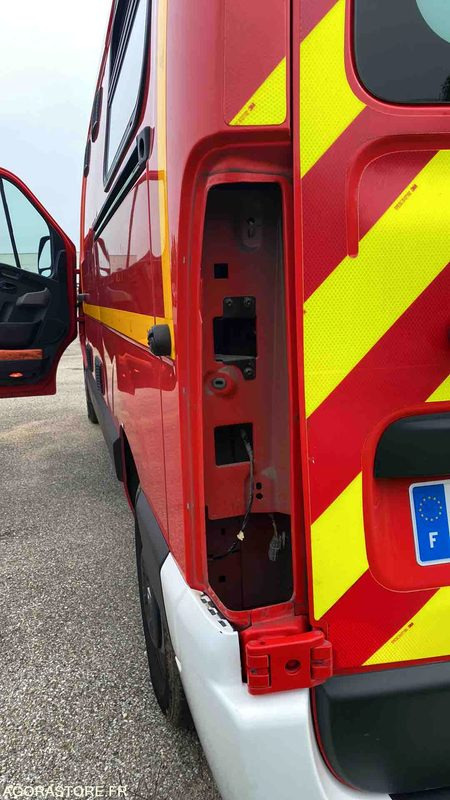 Ambulanza Renault Master III dci 125 - 23/10/2013: foto 15 Ambulanza Renault Master III dci 125 - 23/10/2013: foto 15