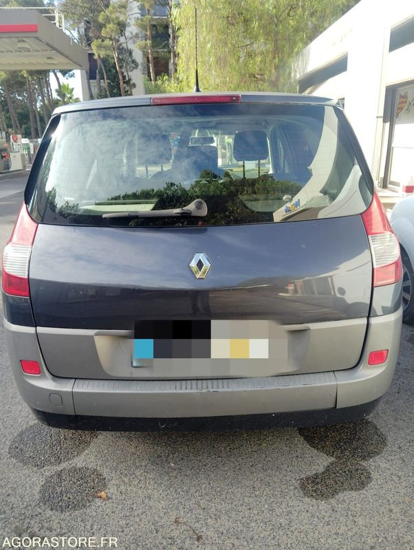 Renault Megane Grand Scénic 1.9 DCI 130CH - Autovettura: foto 4 Renault Megane Grand Scénic 1.9 DCI 130CH - Autovettura: foto 4