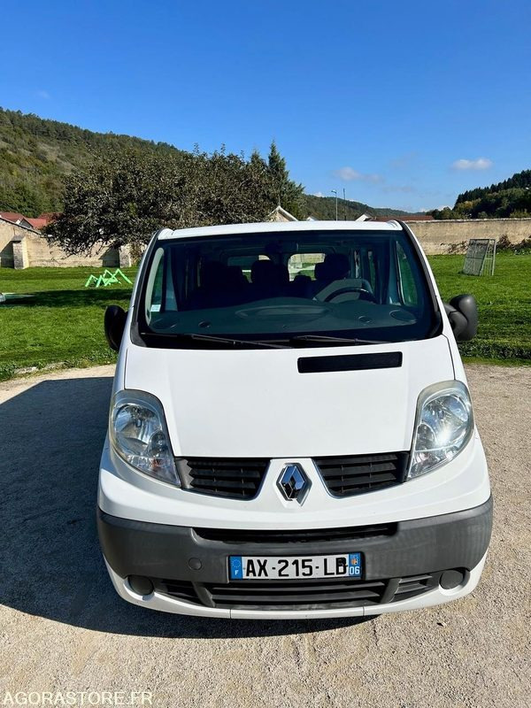 Renault Trafic 2 - 2010 - 141000 kms - Minibus, Pulmino: foto 2 Renault Trafic 2 - 2010 - 141000 kms - Minibus, Pulmino: foto 2