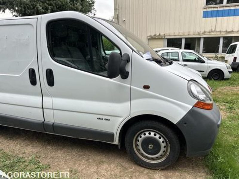 Renault Trafic - 981BCA57 - Furgone chiuso: foto 4 Renault Trafic - 981BCA57 - Furgone chiuso: foto 4