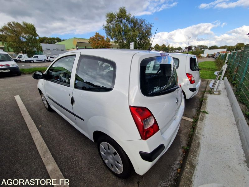 Renault Twingo - 2007 - 102606 - 58ALD29 - Autovettura: foto 4 Renault Twingo - 2007 - 102606 - 58ALD29 - Autovettura: foto 4