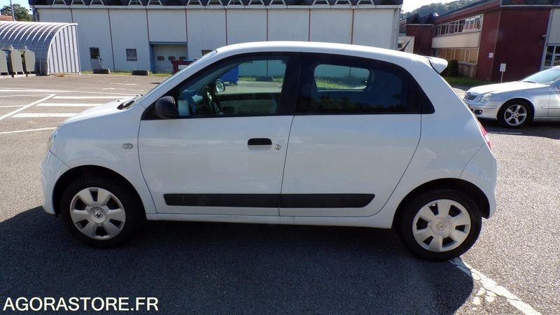 Renault Twingo 3 EN-999-TL (BP) - Autovettura: foto 1 Renault Twingo 3 EN-999-TL (BP) - Autovettura: foto 1