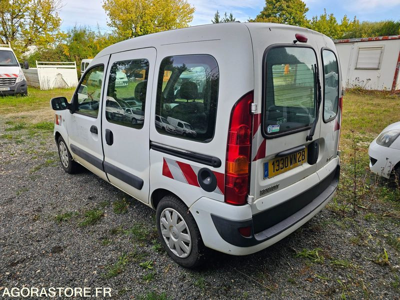 Renault kangoo - 2007 - 243472km - 1330WN28 - Autovettura: foto 4 Renault kangoo - 2007 - 243472km - 1330WN28 - Autovettura: foto 4