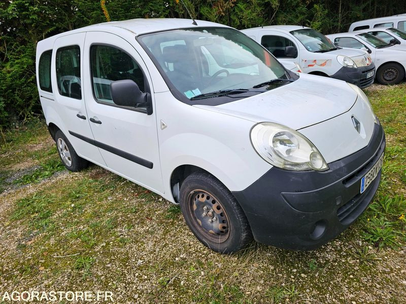 Renault kangoo - 2008 - 205600km - 2982WX28 - Autovettura: foto 2 Renault kangoo - 2008 - 205600km - 2982WX28 - Autovettura: foto 2