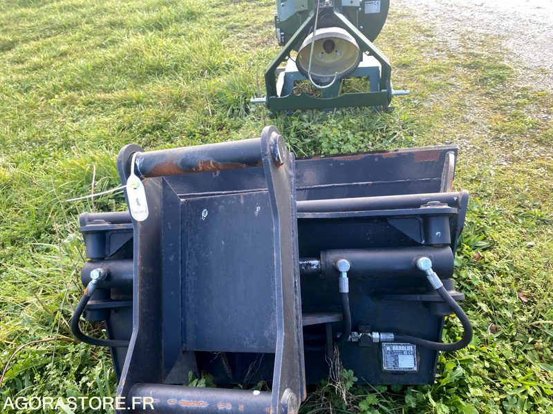 Godet curage orientable pour pelle 4T à 6T NEUF - Ricambi per Macchina da cantiere: foto 3 Godet curage orientable pour pelle 4T à 6T NEUF - Ricambi per Macchina da cantiere: foto 3
