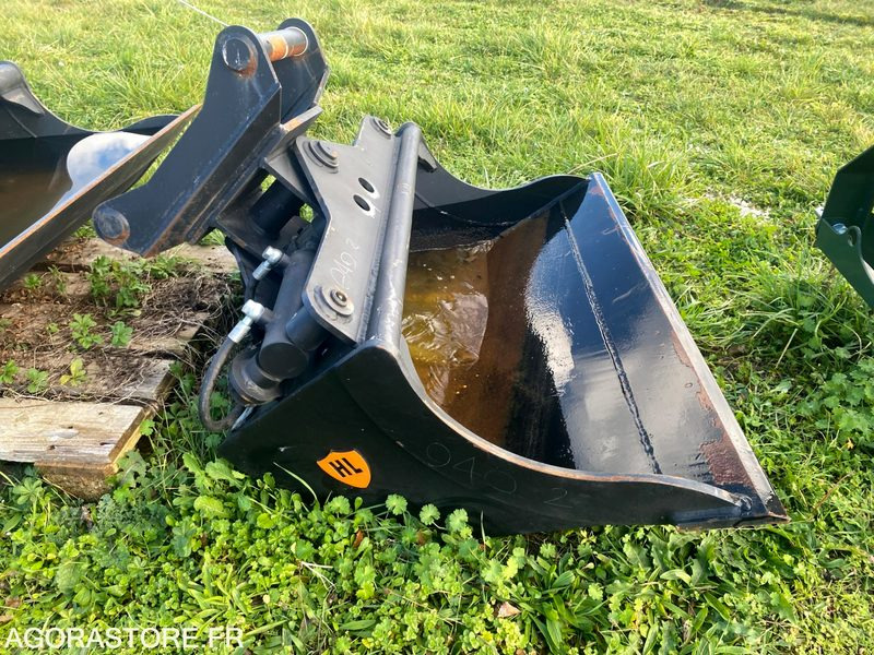 Godet curage orientable pour pelle 4T à 6T NEUF - Ricambi per Macchina da cantiere: foto 1 Godet curage orientable pour pelle 4T à 6T NEUF - Ricambi per Macchina da cantiere: foto 1