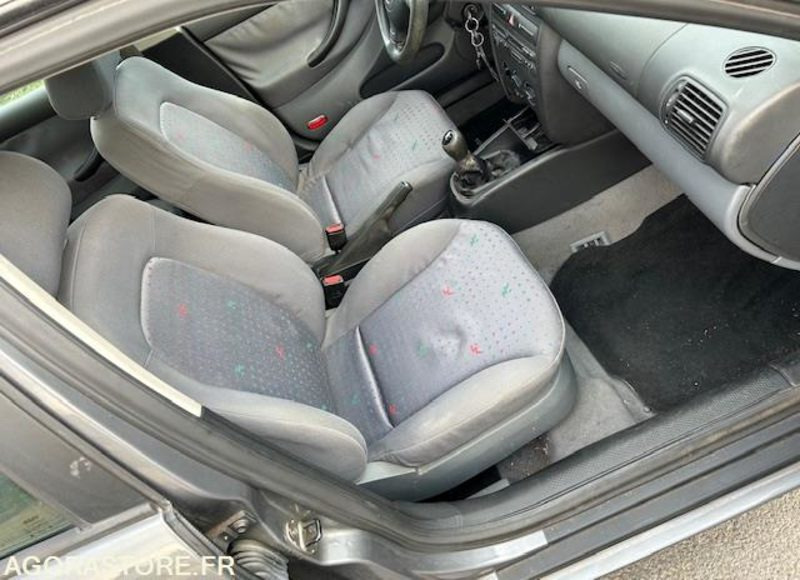SEAT TOLEDO 1.9 TDI 110 CH - 2000 - 208 500 kms - Autovettura: foto 5 SEAT TOLEDO 1.9 TDI 110 CH - 2000 - 208 500 kms - Autovettura: foto 5