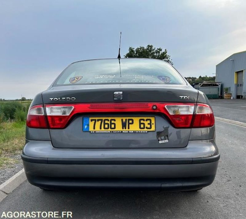 SEAT TOLEDO 1.9 TDI 110 CH - 2000 - 208 500 kms - Autovettura: foto 4 SEAT TOLEDO 1.9 TDI 110 CH - 2000 - 208 500 kms - Autovettura: foto 4