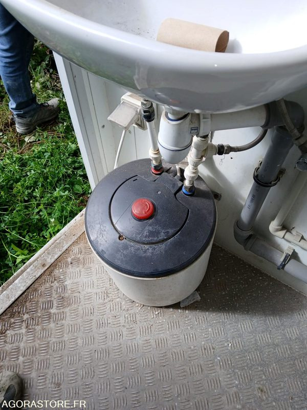 Sanitaires WC, lavabo mobile - Contenitore abitativo: foto 2 Sanitaires WC, lavabo mobile - Contenitore abitativo: foto 2